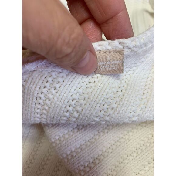 Knitted and Knotted Anthropologie Ivory Cold Shoulder Knit Top Size L - Picture 9 of 11